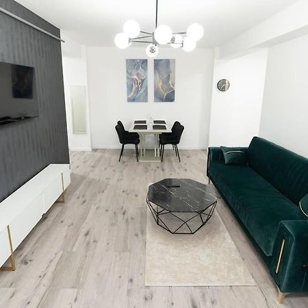 Apartament Markos Сучеава Екстериор снимка