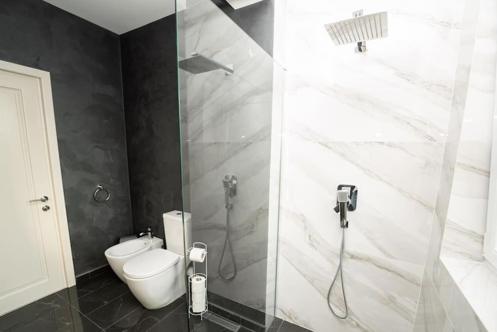 Apartament Markos Сучеава Екстериор снимка