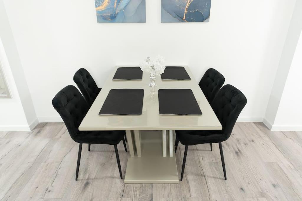 Apartament Markos Сучеава Екстериор снимка